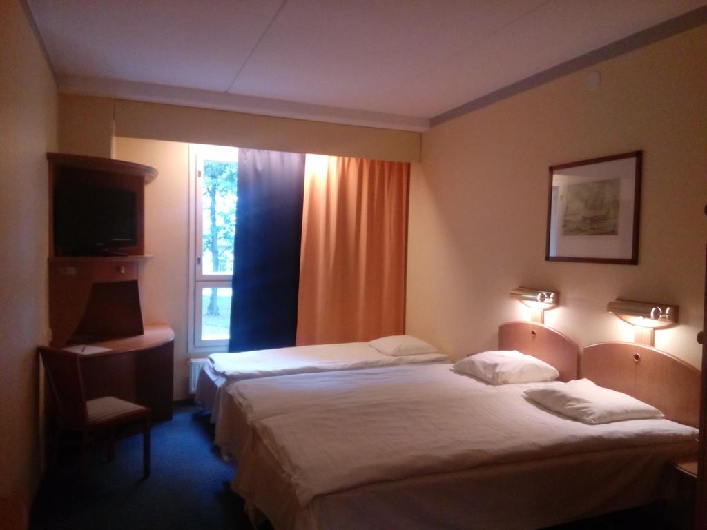 Hotel Degerby Ловийса Экстерьер фото