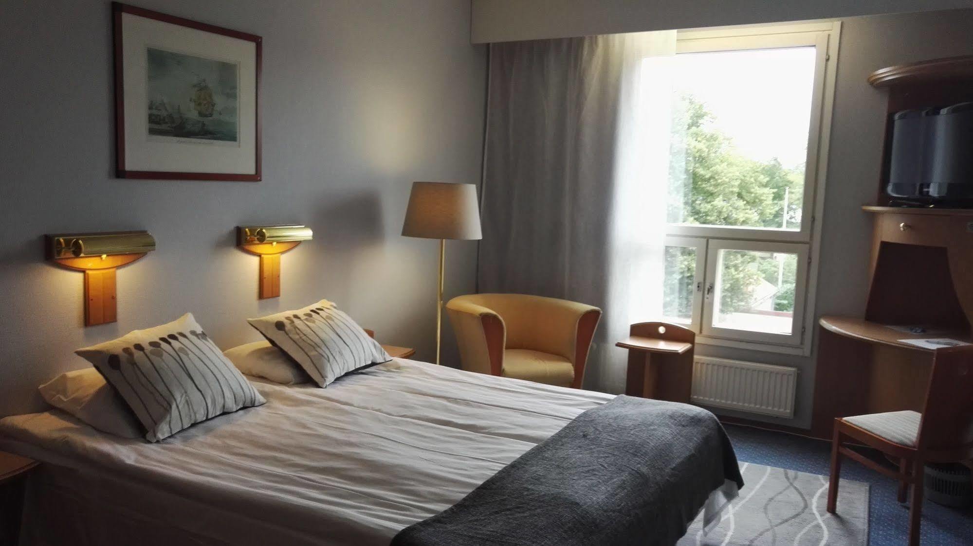 Hotel Degerby Ловийса Экстерьер фото